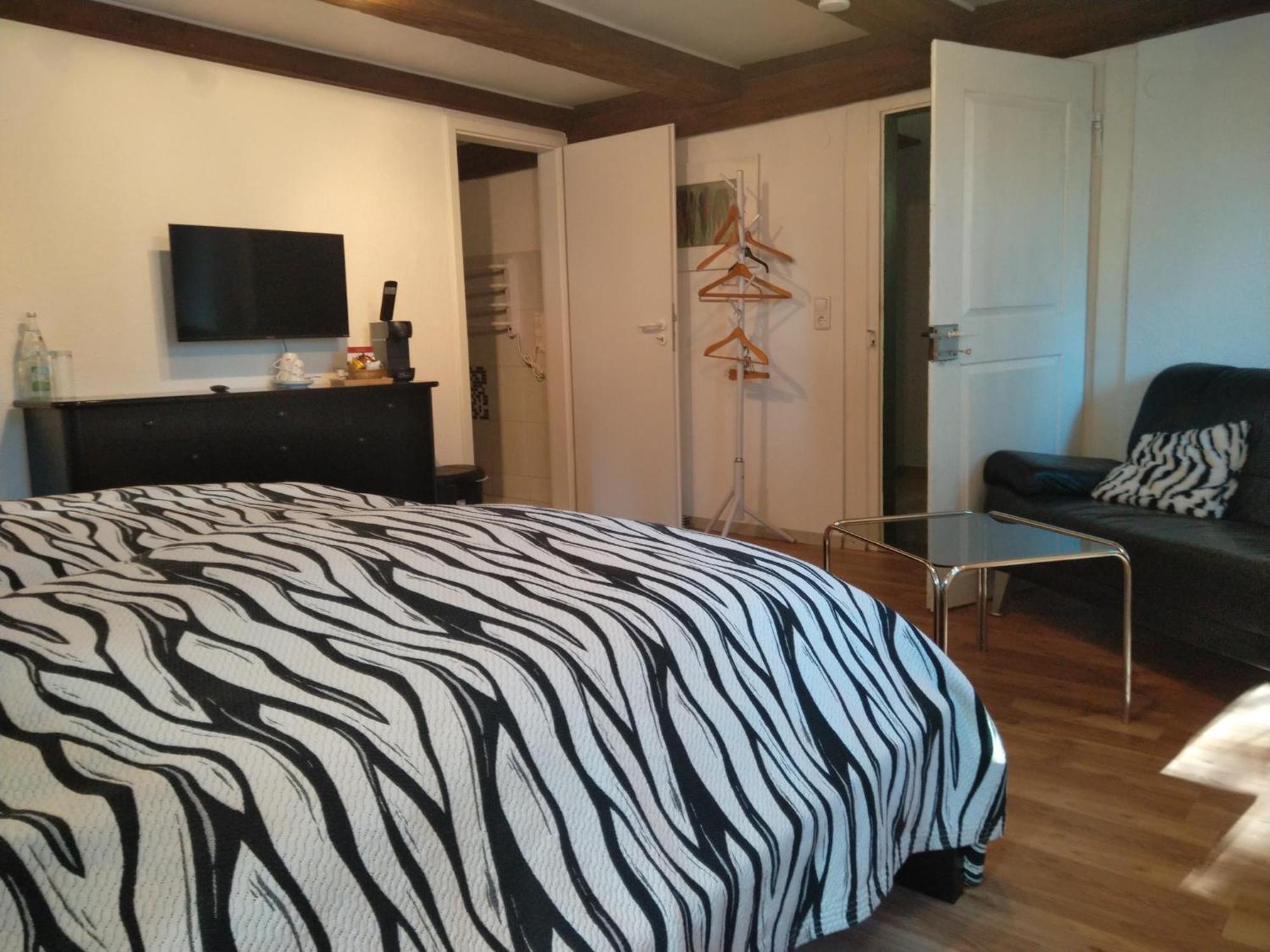 Schwarzwald Escape Guest House Gorwihl Bagian luar foto